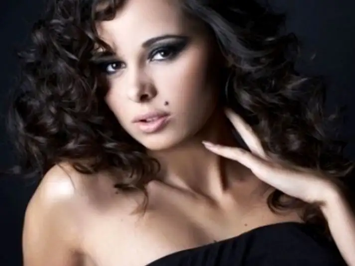 Talabalar uchun porno tartibsizlik Uxlayotgan qizlarning yalangoch fotosuratlarini koring