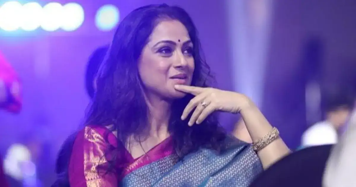 டப்பா ரோலுக்கு ஆன்ட்டி ரோலே மேல்: எந்த நடிகையை சொல்கிறார் சிம்ரன்?, பரபரக்கும் சோஷியல் மீடியா 