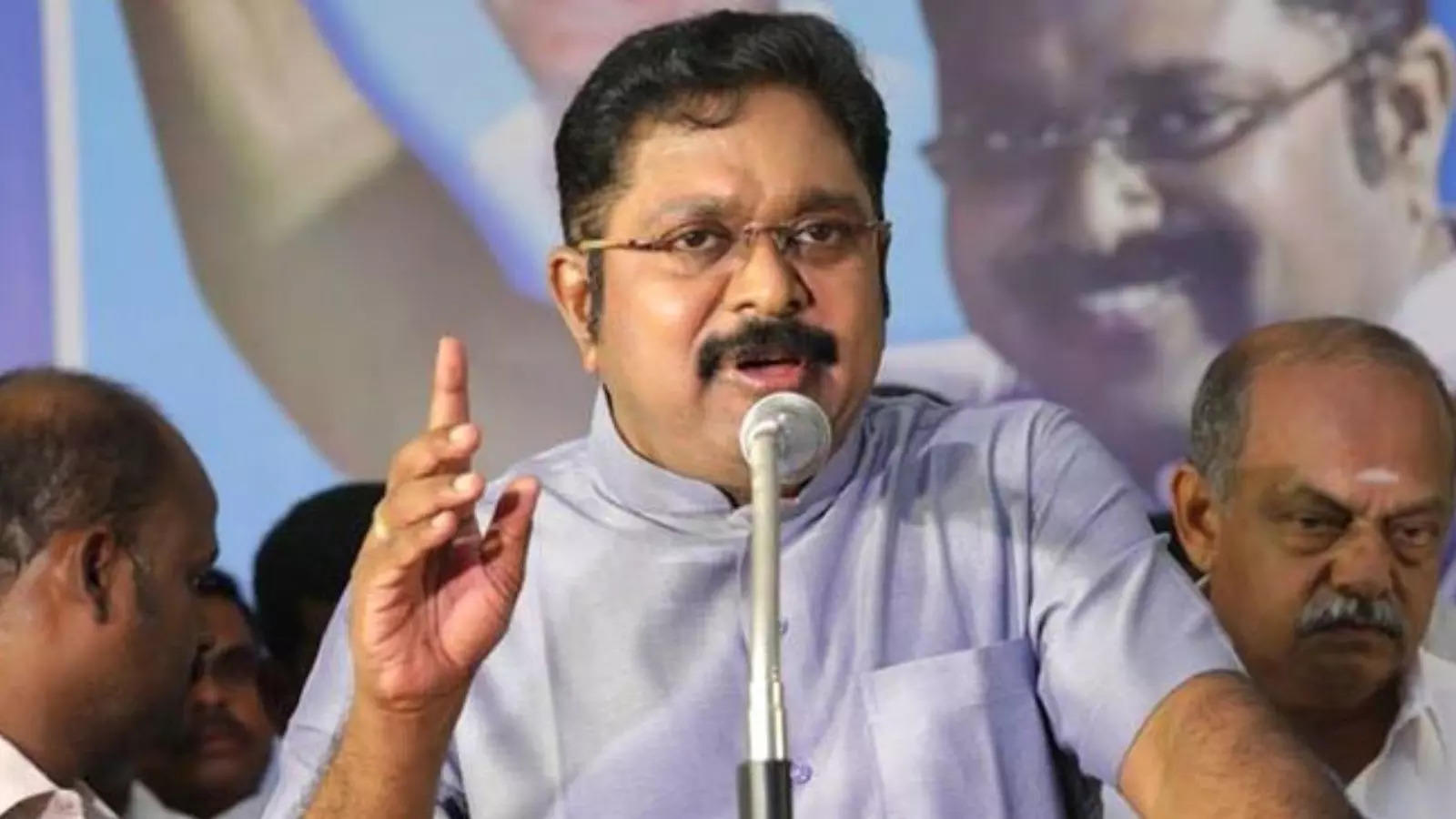 TTV Dhinakaran Urge AMMK Party Members Help To Rain Affected People :  வெளுக்கப்போகும் கனமழை : அமமுகவினருக்கு டிடிவி தினகரன் போட்ட உத்தரவு!