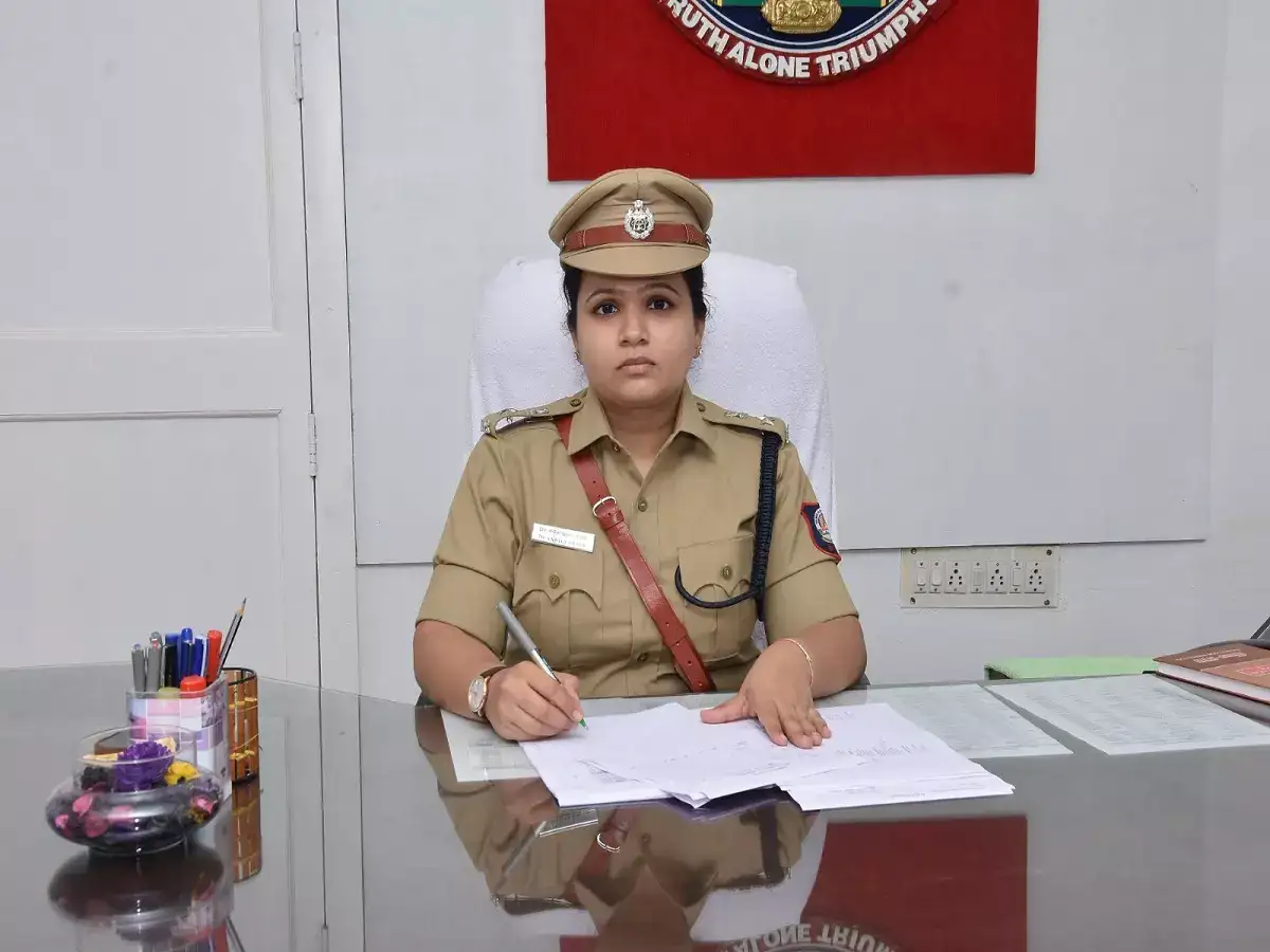 மதுரை மாநகரத்தின் புதிய காவல் துணை ஆணையர்: Dr. புக்யா சிநேக பிரியா IPS இன்று பதவியேற்பு! 