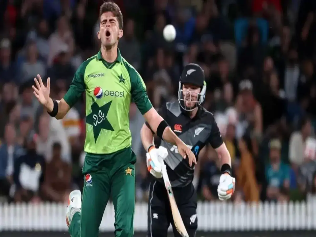 NZ vs PAK T20: 'என்ன காப்பாத்தூங்க'.. பாகிஸ்தானை கதறவிட்ட நியூசி பேட்டர்: 62 பந்தில் 137 ரன்களை குவித்து சாதனை! 