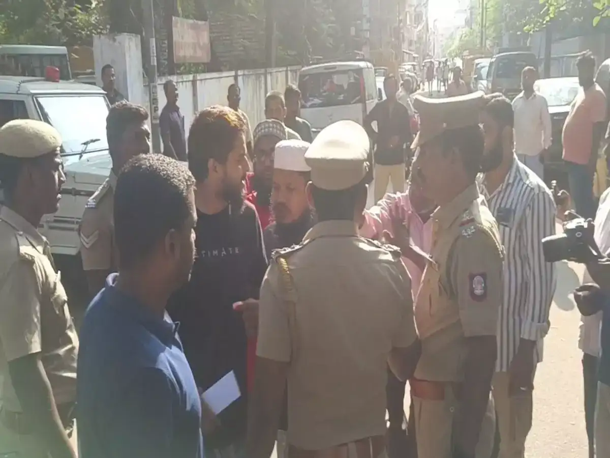 மதுரை முஸ்லிம் இளைஞருக்கு பீகார் சம்பவத்தில் தொடர்பா?! NIA தீவிர விசாரணை.. செல்போன் பறிமுதல்..! 