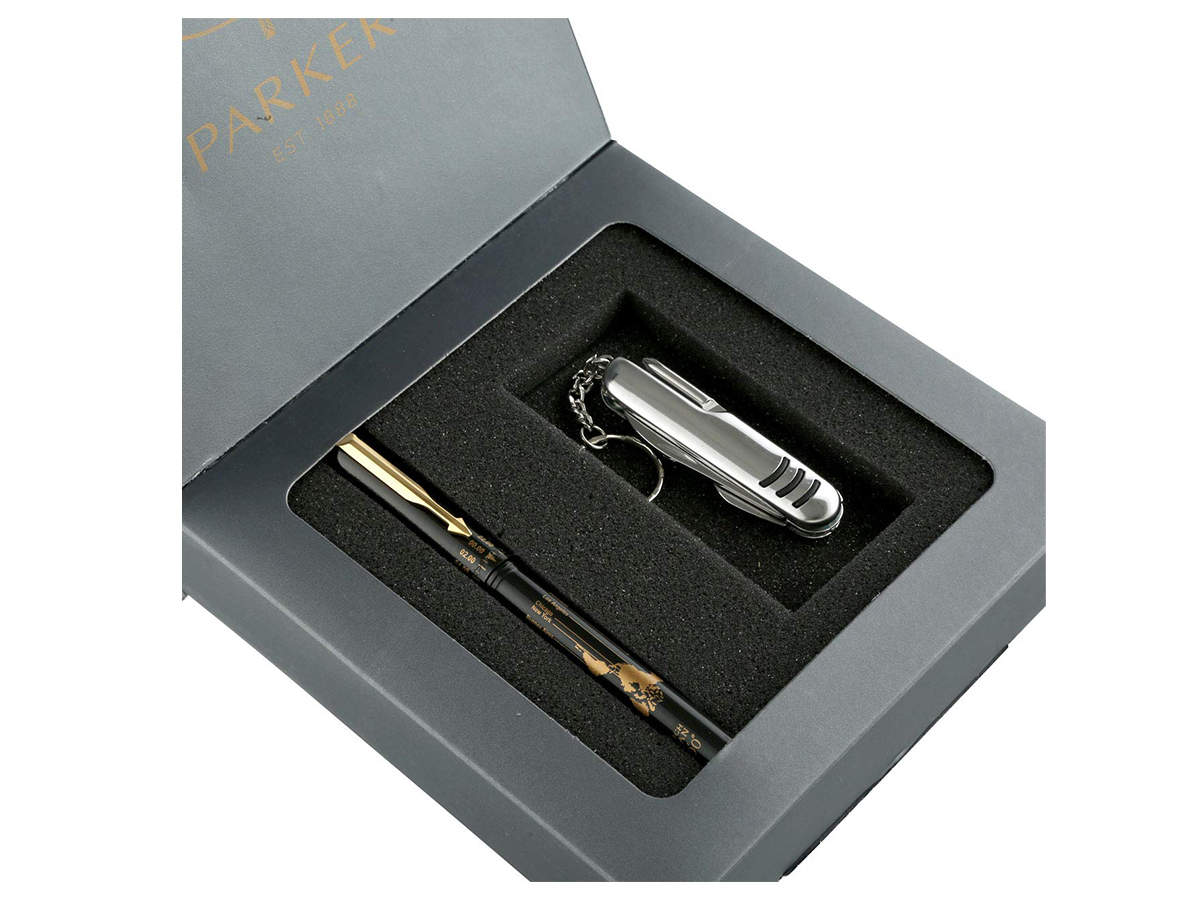 Parker Jotter Fountain Pen, Royal Blue Metal Body, Medium Point, Blue Ink,  Includes Gift Box : Amazon.in: Office Products