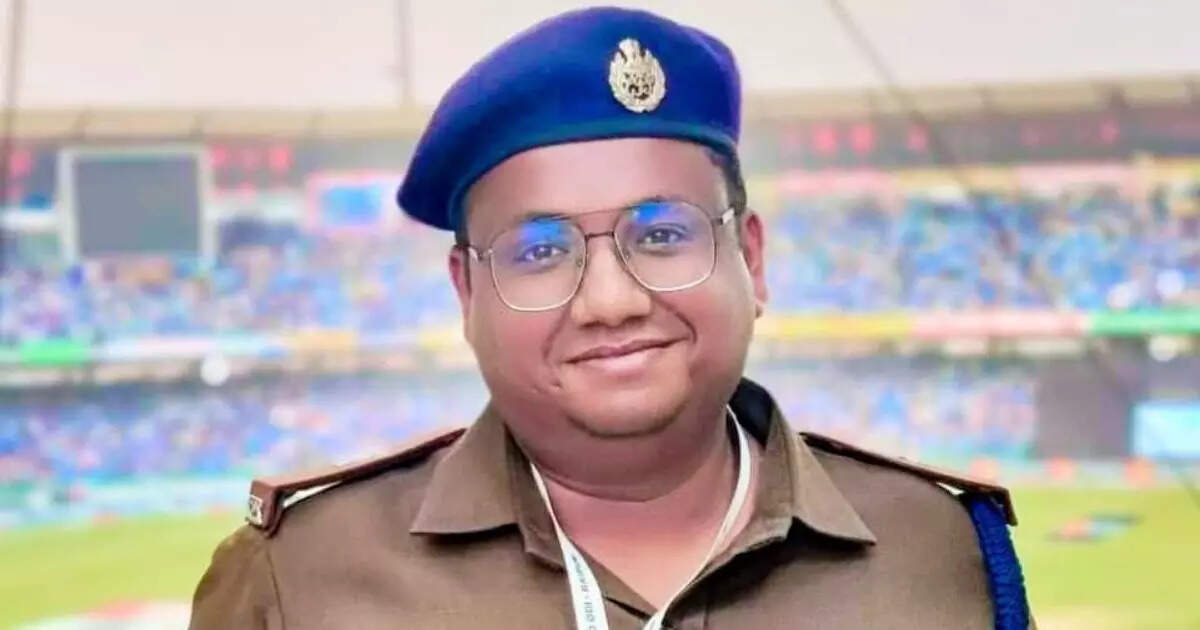 2013 में सिलेक्शन फिर मिला पुलिस मेडल, कौन हैं आकाश राव गिरीपुंजे जिनकी शहादत पर फूट-फूटकर रोए जवान