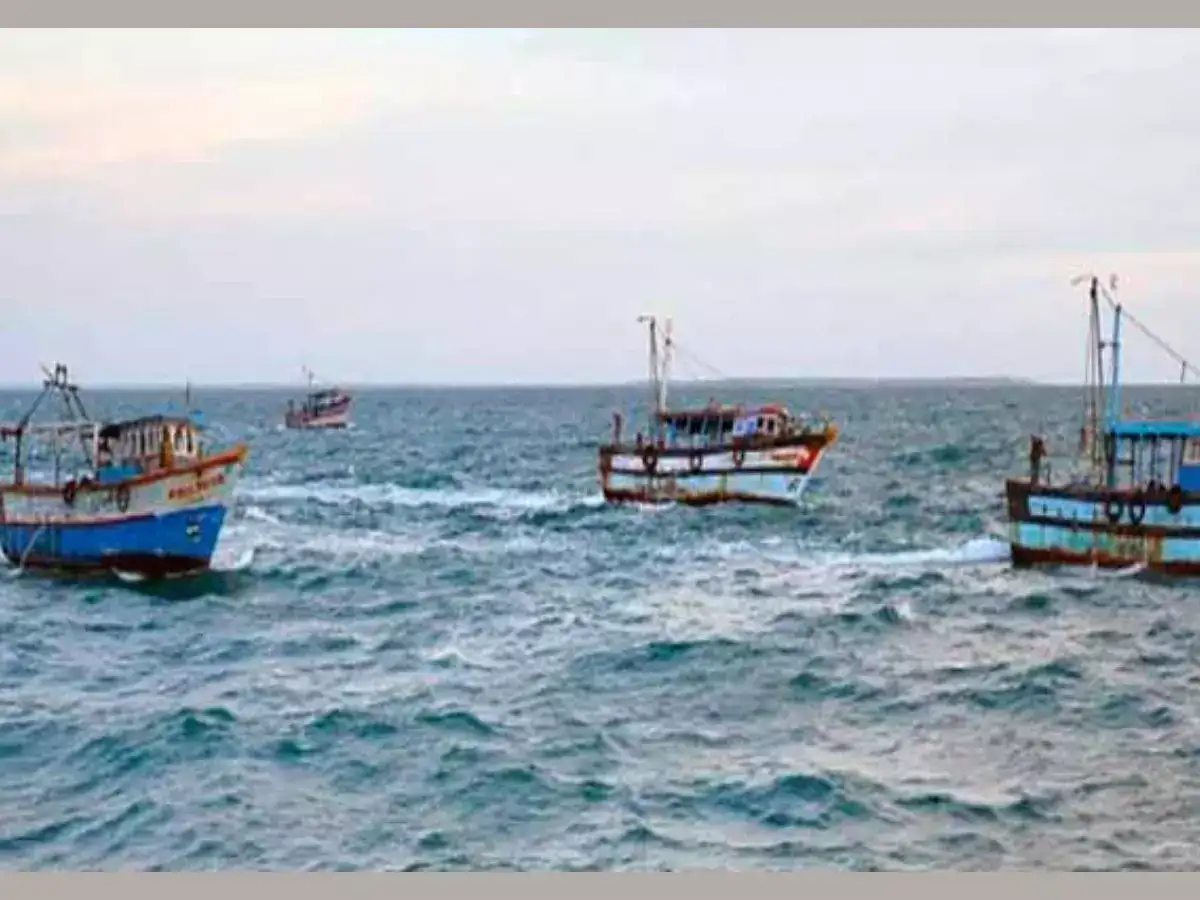 21 தமிழக மீனவர்கள் மீண்டும் கைது.. இலங்கை கடற்படை தொடர் அத்துமீறல்.. அன்புமணி ராமதாஸ் கண்டனம்! 