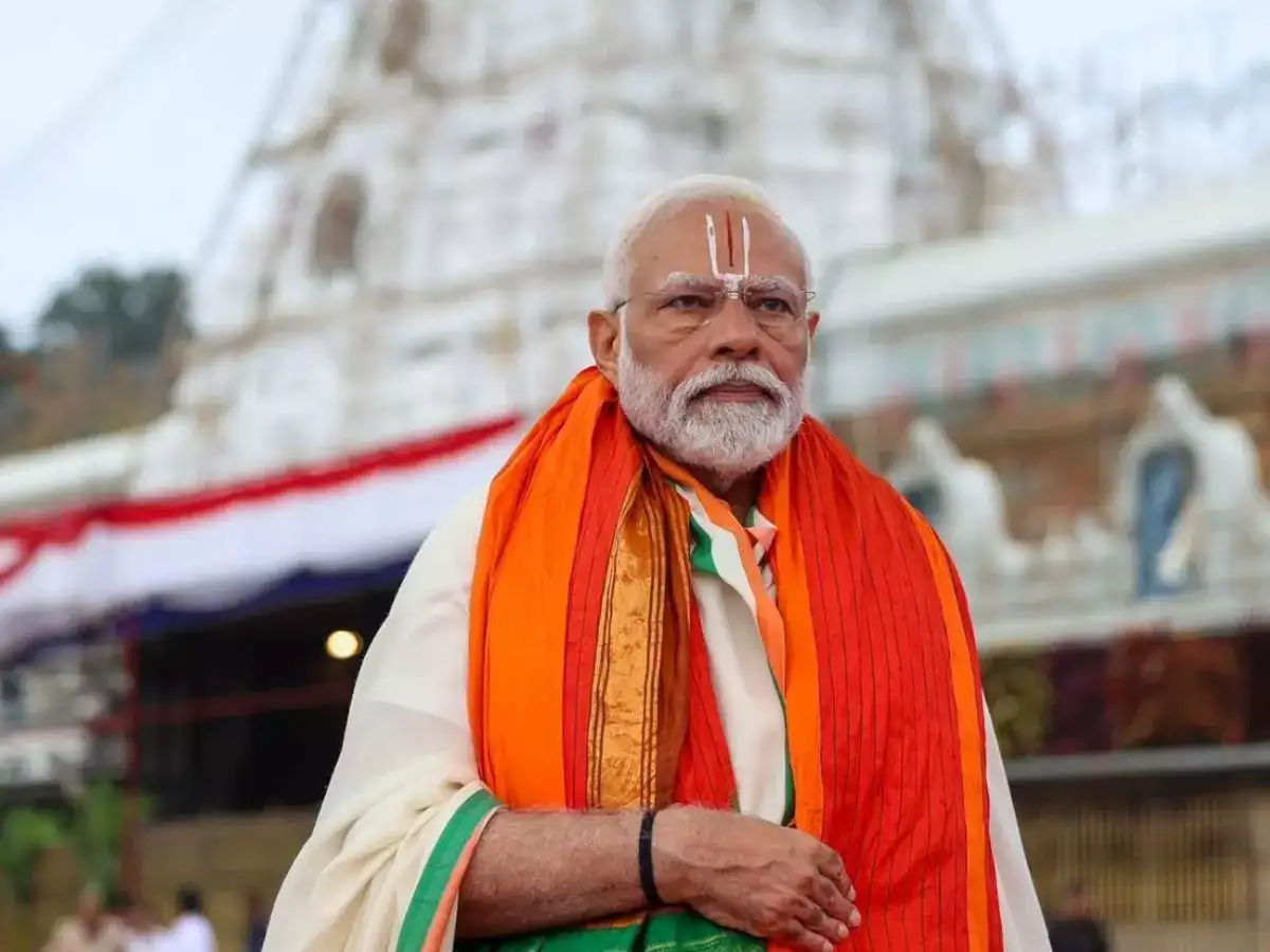 பிரதமர் மோடி- திருப்பதி தரிசனம்: மலையேறி போய் ஏழுமலையானிடம் என்ன வேண்டினார்? 