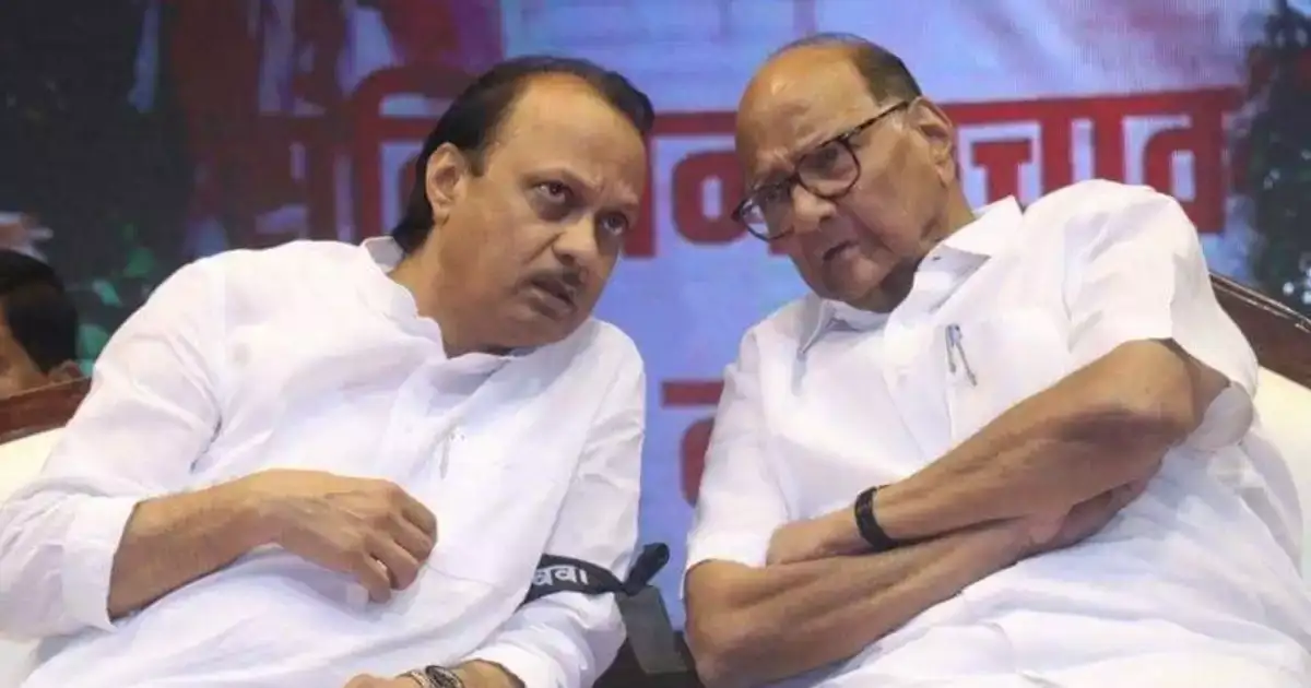 आरक्षणासाठी मराठा समाज एकवटला; बारामतीत धडकी भरवणारा मोर्चा, टार्गेटवर काका-पुतण्या आरक्षणासाठी मराठा समाज एकवटला; बारामतीत धडकी भरवणारा मोर्चा, टार्गेटवर काका-पुतण्या