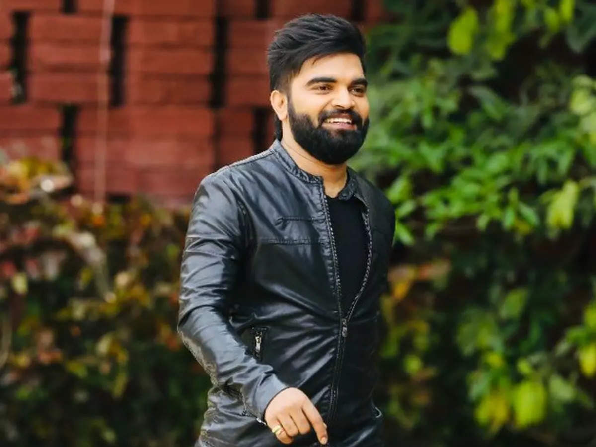 Pradeep Machiraju Photos - Photo 2 of 16