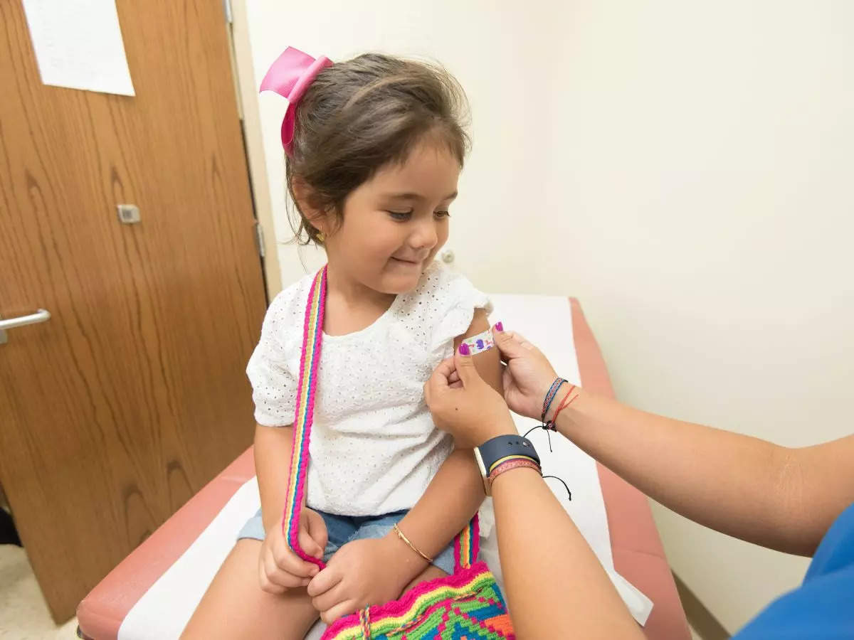 If you do even one of these things, your child will not cry bitterly after getting a needle.
