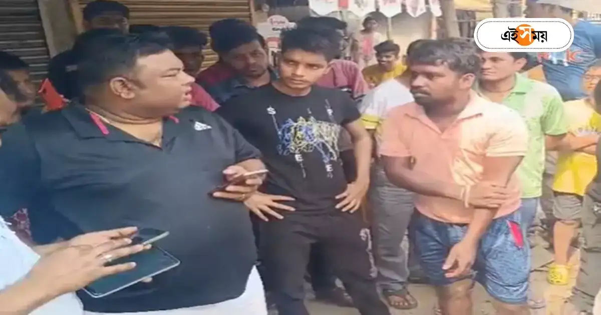 Building Collapse,গার্ডেনরিচকাণ্ডের মাঝেই হুগলিতে জিটি রোডে ভেঙে পড়ল বাড়ি, তীব্র যানজট – old house collapsed on gt road hooghly baidyabati