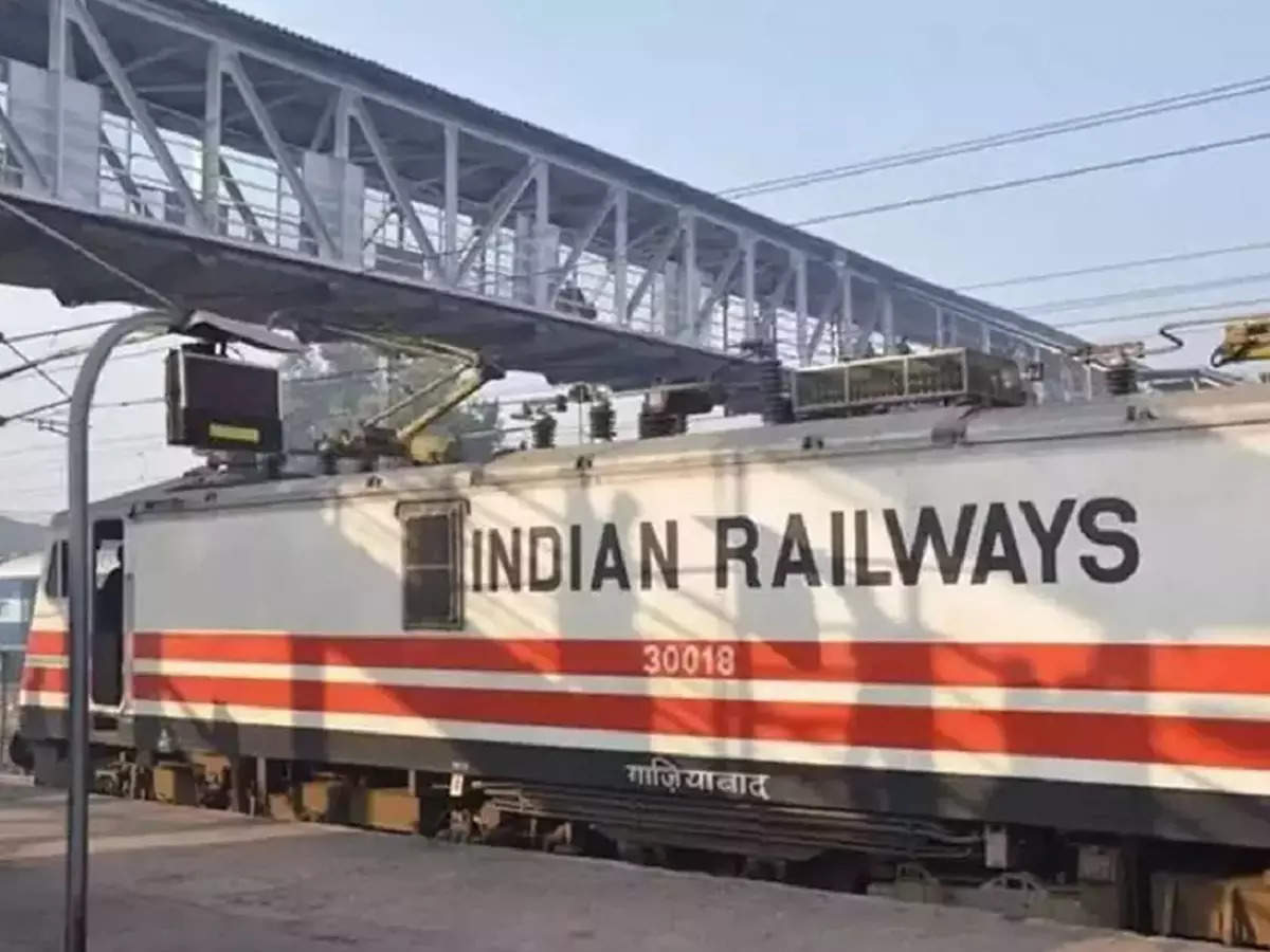 How To Become A Tte In Railway,रेलवे में कैसे बनें TTE? यहां जानें जरूरी  योग्यता, सैलरी और प्रमोशन डिटेल्स - how to join tte in railway salary and  promotion - Navbharat Times