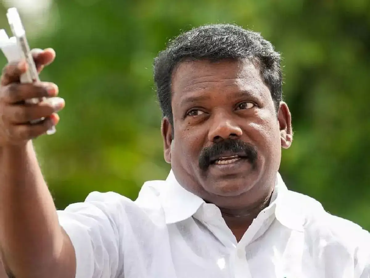 உச்சநீதிமன்றத்துல குட்டுப்பட்டு குட்டுப்பட்டு மண்டை வீங்கிருச்சு.. ஆளுநர் ரவியை தாக்கிய செல்வபெருந்தகை! 