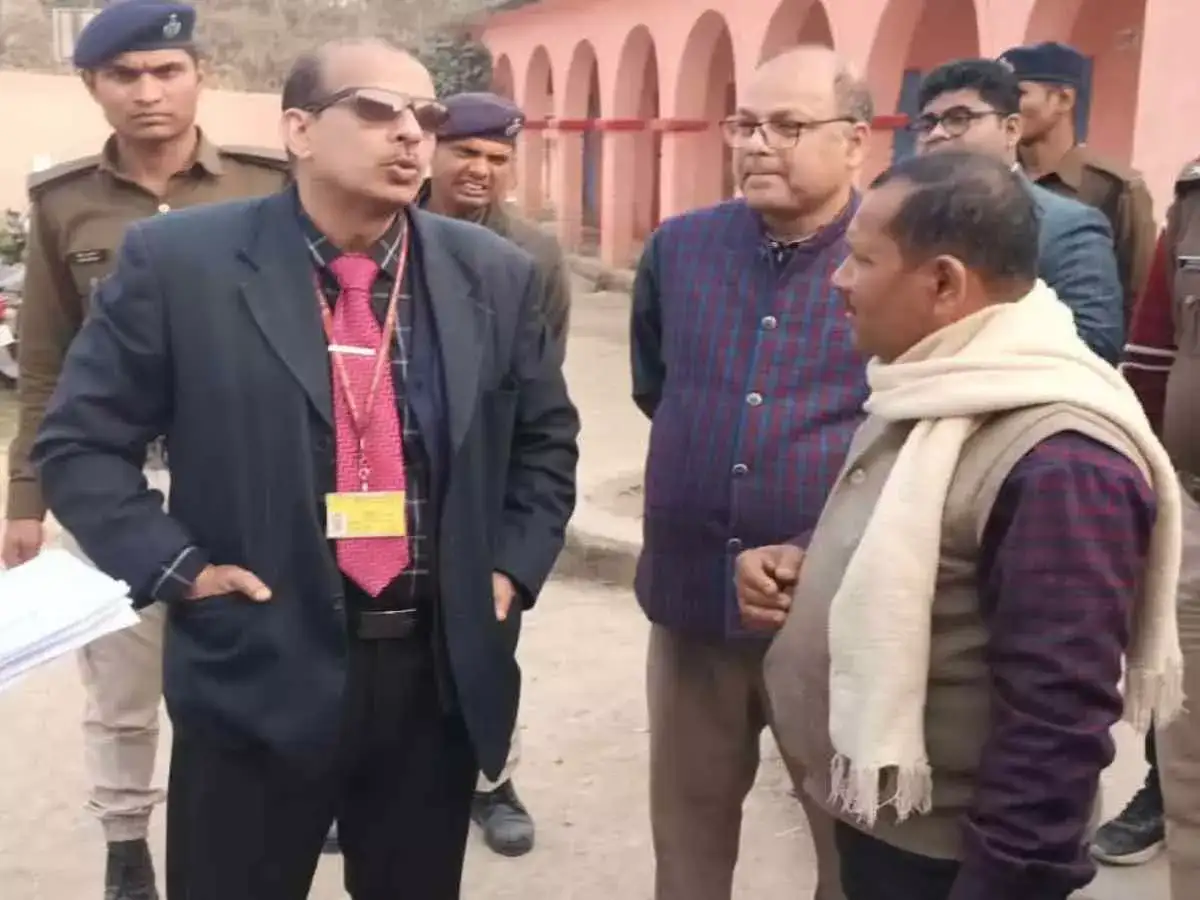 केके पाठक ने नियोजित शिक्षकों को दी गुड न्यूज, बता दिया सक्षमता परीक्षा में  किस तरह के पूछे जाएंगे सवाल - kk pathak gave good news to niyojit teachers  know what kind of questions will be asked in competency test - Navbharat  Times