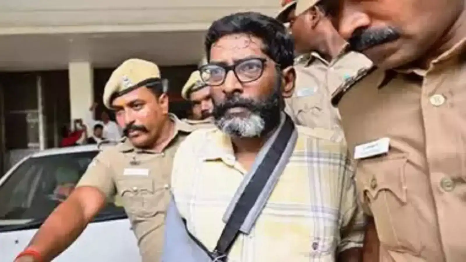 சவுக்கு சங்கர் மீதான வழக்குகள்... உச்ச நீதிமன்றம் போட்ட அதிரடி ஆணை! 