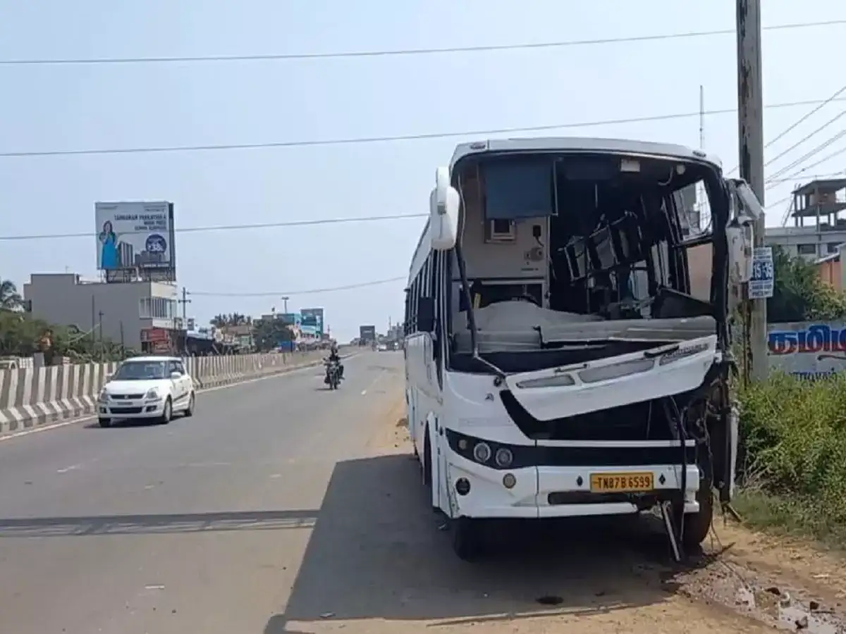 ஸ்ரீபெரும்புதூர் அருகே தனியார் ஆலை பேருந்து விபத்து 