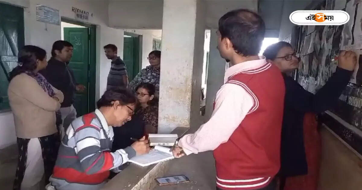 Madhyamik Exam : পরীক্ষার্থী ২৩১, আঁটোসাঁটো পুলিশি নিরাপত্তা! সুষ্ঠুভাবে পরীক্ষা পরিচালনাই বড় চ্যালেঞ্জ নরেন্দ্রপুরের স্কুলে – madhyamik exam conducting successfully is big challenge in narendrapur school by police