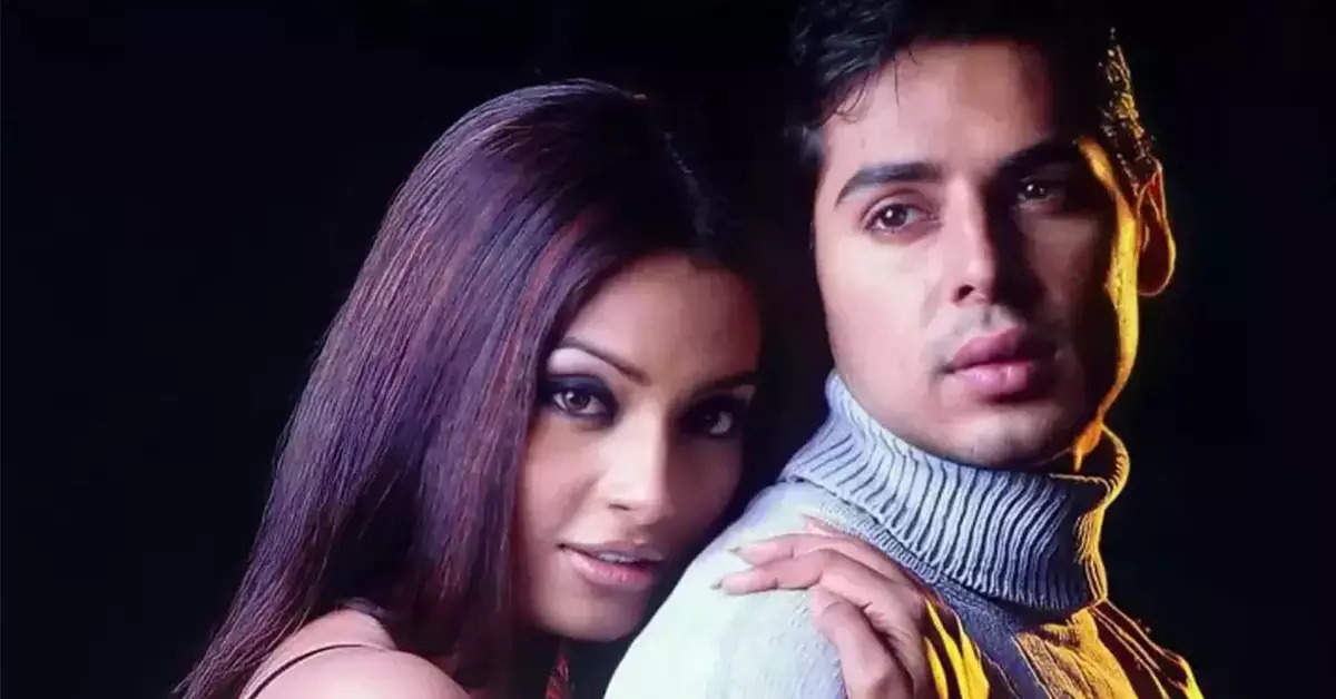 How Bipasha Basu and Dino Morea's Breakup Impacted the Set of Raaz