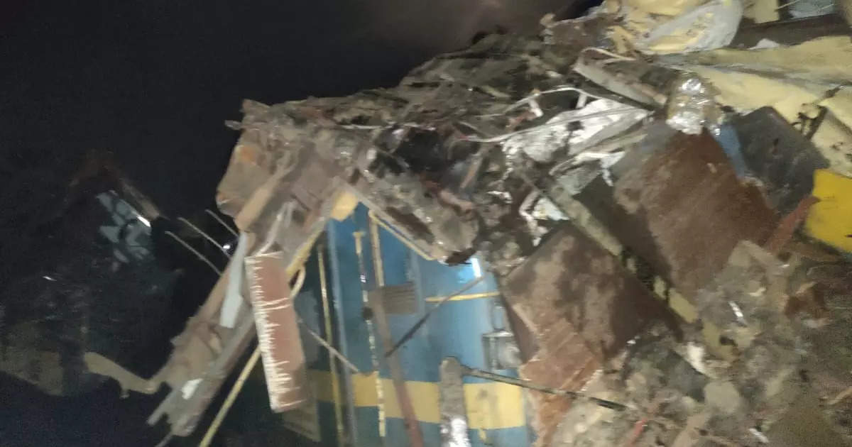 Another train crashes into passenger train in Andhra;  Death toll rises, many injured