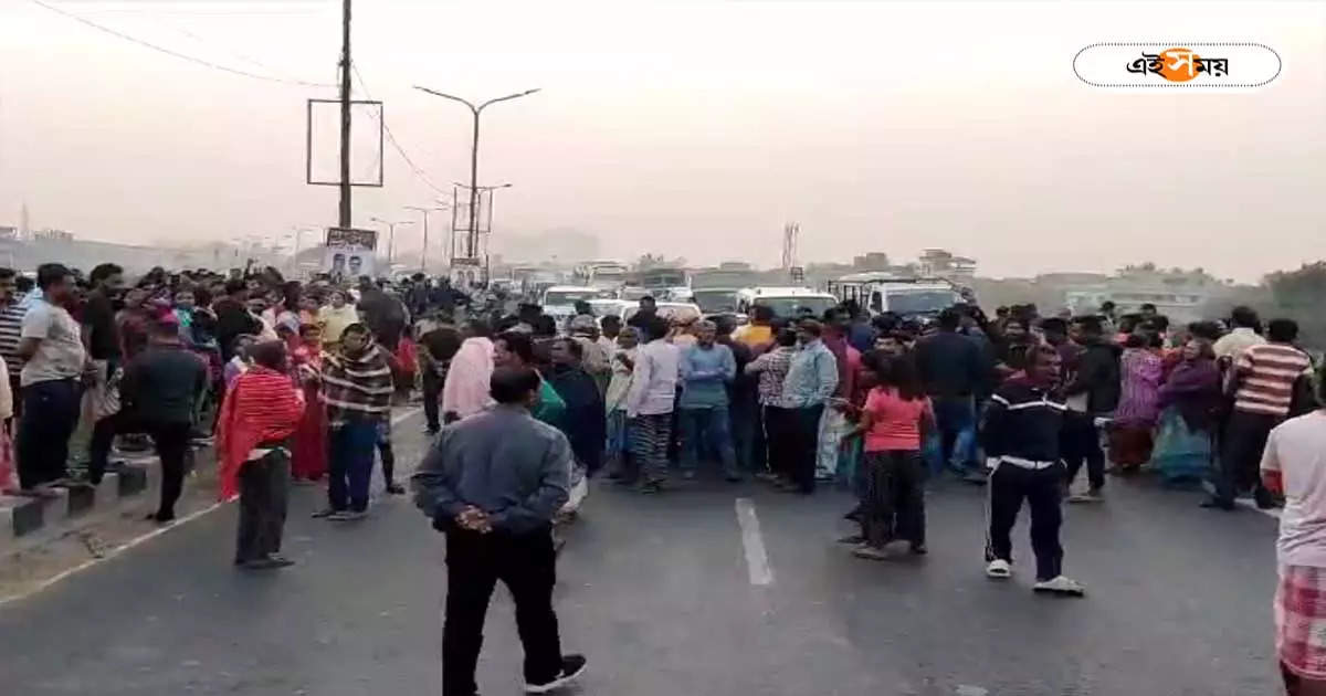 Belgharia Expressway : বেলঘরিয়া এক্সপ্রেসওয়ের কাছে উচ্ছেদ অভিযানে ধুন্ধুমার! রাস্তা অবরোধ, চূড়ান্ত দুর্ভোগে যাত্রীরা – belgharia expressway blocked by some dwellers cause traffic problem near dakshineswar