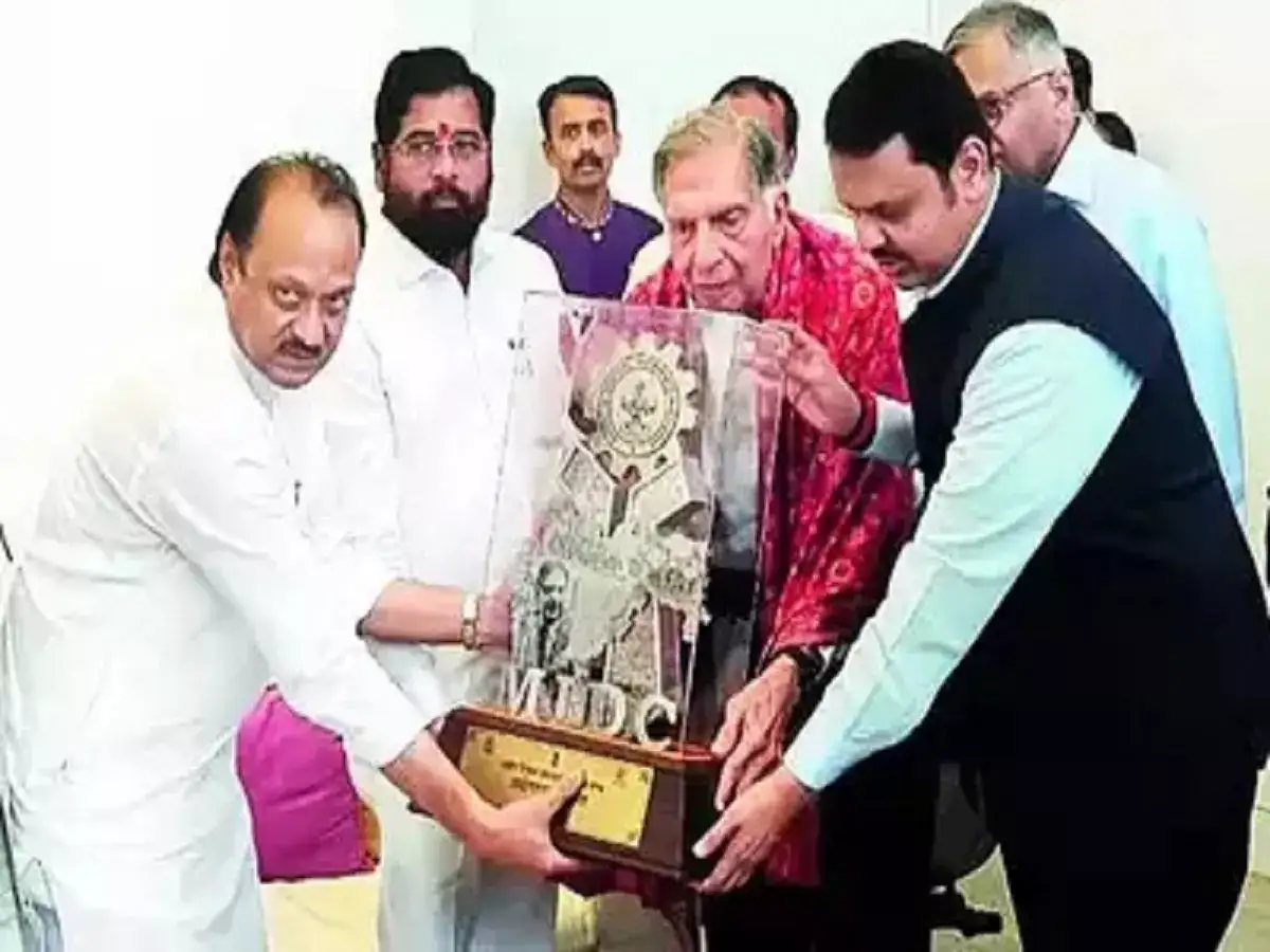 ரத்தன் டாட்டாவிற்கு.. உத்யோக் ரத்னா விருது.. அளித்த மகாராஷ்டிரா அரசு! 