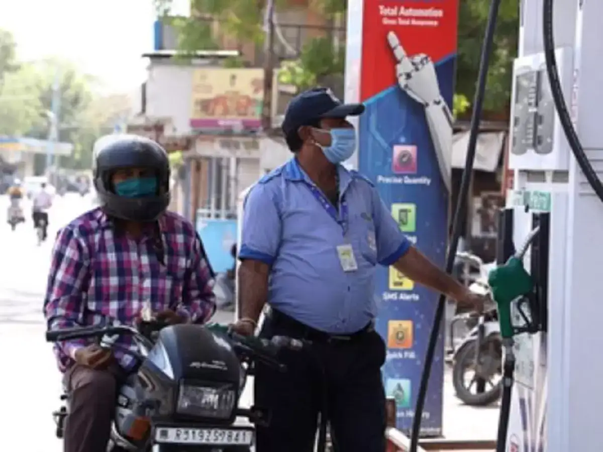 இந்தியாவில் அதிகரிக்கும் பெட்ரோல் - டீசல் விற்பனை! 