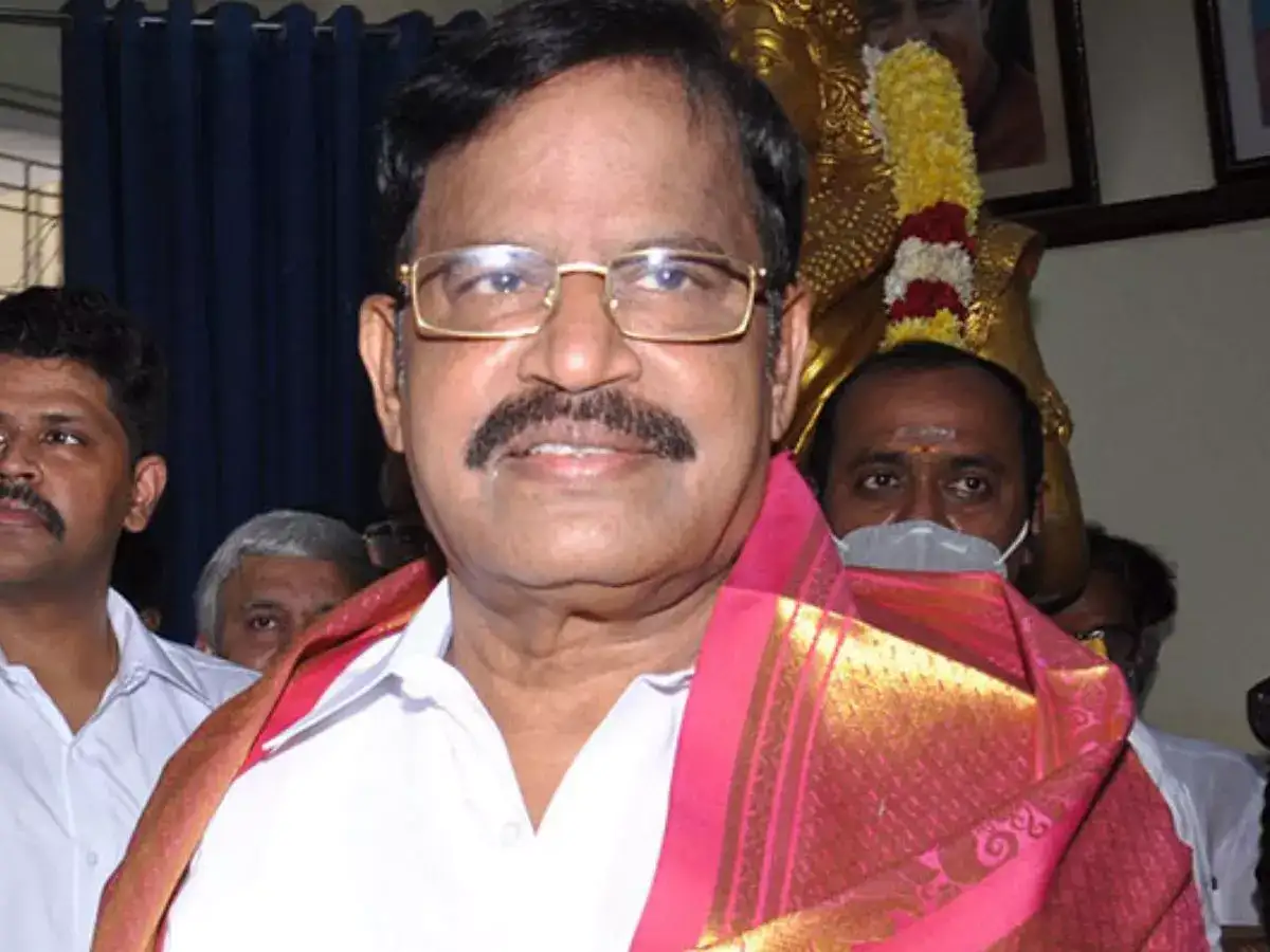 அவங்க சொன்னது உண்மைதான் போல.. அதிமுக- பாஜக மீண்டும் கூட்டணி.. தீவிர பேச்சு வார்த்தை... விபி துரைசாமி தகவல்! 