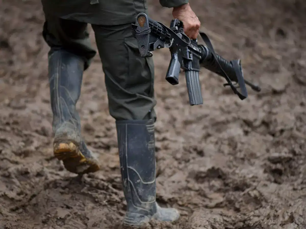 தப்பிய பெங்களூரு... பயங்கரவாத தாக்குதல் நடத்த சீக்ரெட் பிளான்... சிக்கிய 5 பேர் யார்? 