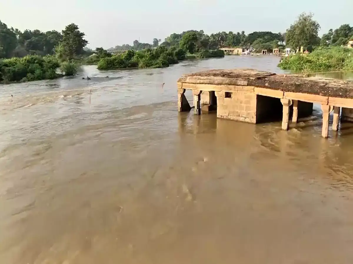 நெல்லை மக்களே கவனம்! தாமிரபரணி ஆற்றில் 1 லட்சம் கன அடி தண்ணீர் திறப்பு! 