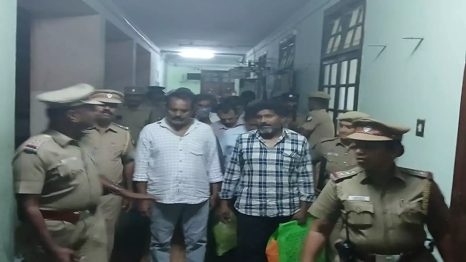 கோவையில் தங்க கட்டிகள் கொள்ளையடிக்கப்பட்ட வழக்கு! 22 ஆண்டுகளுக்குப் பிறகு குற்றவாளிகளுக்கு தண்டனை! 