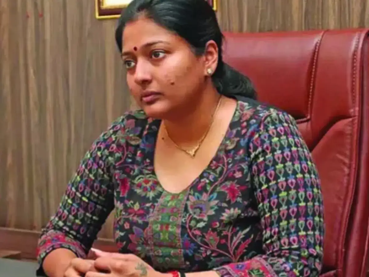 'ஜெயலலிதா உயிரோடு இருந்திருந்தால்'... நிர்மலா சீதாராமனுக்கு காயத்ரி ரகுராம் பதிலடி! 