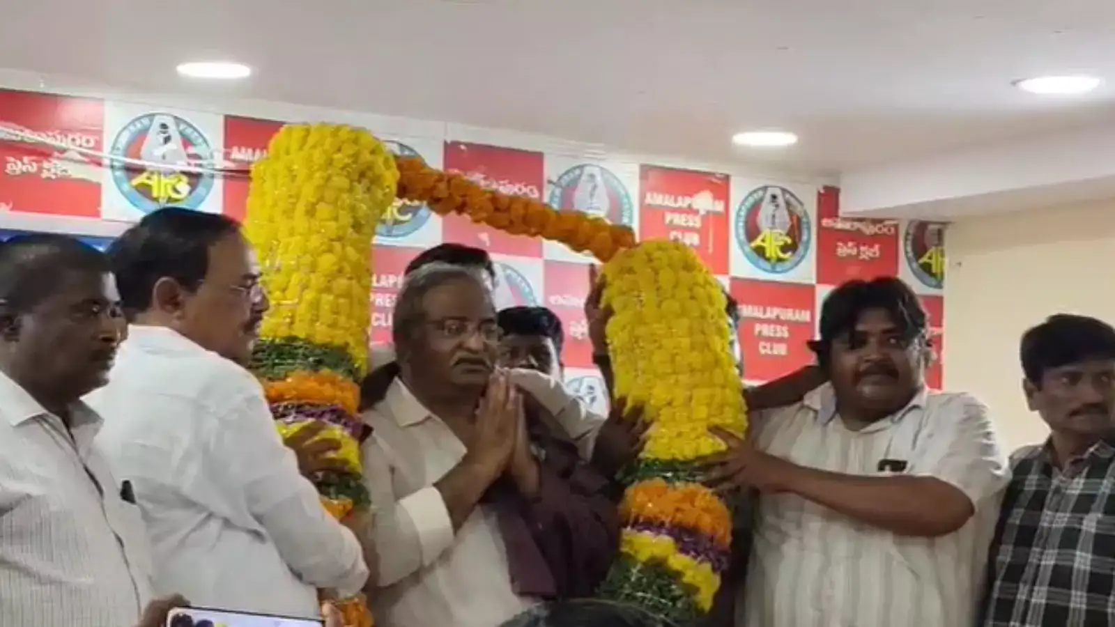 ఏపీ రాజకీయాల్లోకి మరో మాజీ ఐఏఎస్.. ఏబీవీ పొలిటికల్ ఎంట్రీ