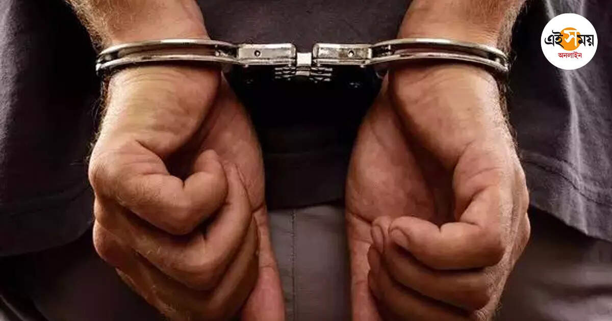 Durgapur Robbery Case,কালো টাকা সাদা: তমলুকে পুলিশি অভিযানে গ্রেপ্তার ১ – one more arrested from tamluk over delhi businessman 1 crore rupees robbery case