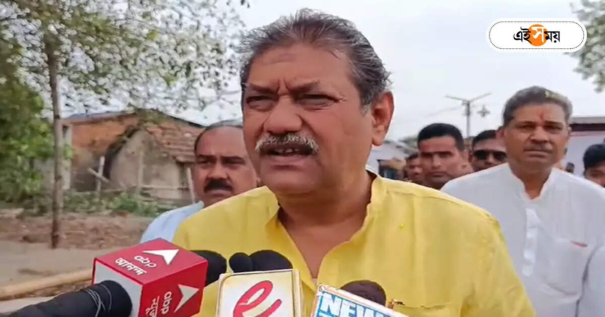 Narendranath Chakraborty,তৃণমূল বিধায়কের বিরুদ্ধে টাকা বিলির অভিযোগ! ‘ভিডিয়ো ফেক’, দাবি নরেন্দ্রনাথের – money distribution allegations against pandabeswar assembly constituency mla narendranath chakraborty