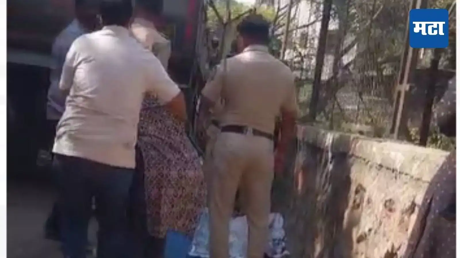 १२ वर्षीय मुलगा क्लाससाठी निघाला अन् वाटेत काळाची झडप, डंपरच्या धडकेत चिमुकल्याचा चटका लावणारा अंत १२ वर्षीय मुलगा क्लाससाठी निघाला अन् वाटेत काळाची झडप, डंपरच्या धडकेत चिमुकल्याचा चटका लावणारा अंत