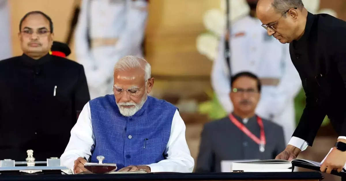 PM Modi oath taking 3.0: Many ministers were removed, some got place in NDA government even after defeat