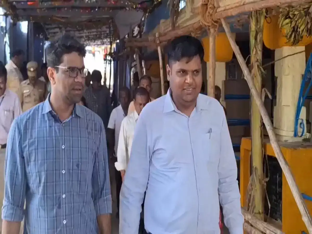 நெல்லை வனத்துறைக்கும், மாவட்ட ஆட்சியருக்கும் உச்சகட்ட பனிப்போர்! வாட்ஸ்அப் மூலம் வெட்ட வெளிச்சமாக்கிய அதிகாரிகள்! 