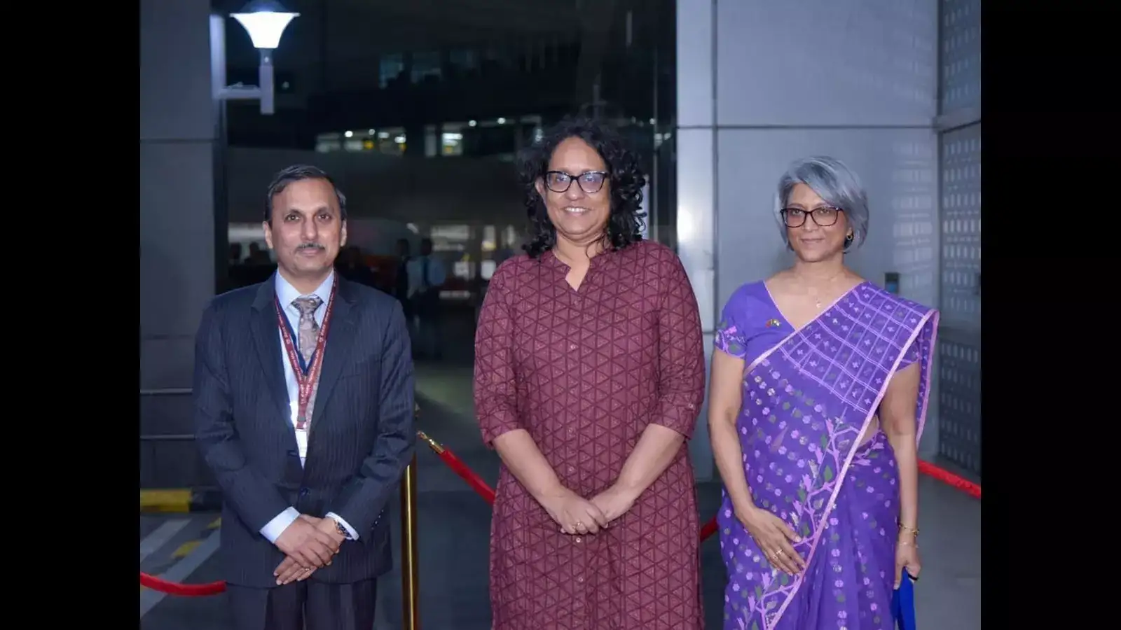 இந்தியா வந்தடைந்தார் இலங்கை பிரதமர் ஹரிணி அமரசூர்யா...இருநாட்டு உறவை வலுப்படுத்துமா இந்த பயணம்? 