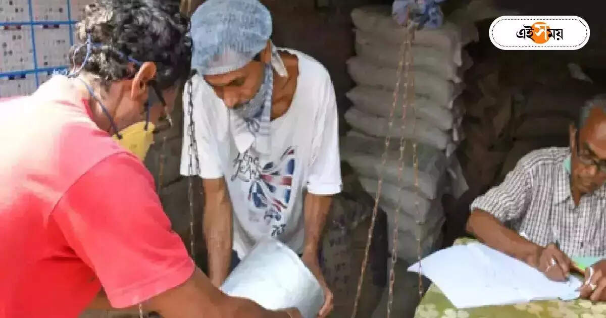 Ration Scheme : রেশন প্রাপকদের স্লিপ নিয়ে কেন্দ্র-রাজ্য টানাপোড়েন! দিল্লিকে নয়া প্রস্তাব খাদ্য দফতরের – west bengal food department send a proposal to central government regarding ration slip
