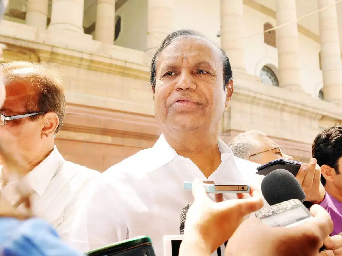 டி.ஆர்.பாலு மக்களவையில் ஒத்திவைப்பு தீர்மானம்... பற்றி எரியும் மணிப்பூர் விவகாரம்... கைகோர்த்த எதிர்க்கட்சிகள்! 