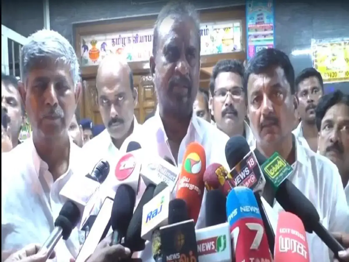 அடக்குமுறை மூலம் அதிமுகவை ஒடுக்க நினைத்தால் மிக பெரிய போராட்டம் நடத்தப்படும்-முன்னாள் அமைச்சர் எஸ்பி வேலுமணி 