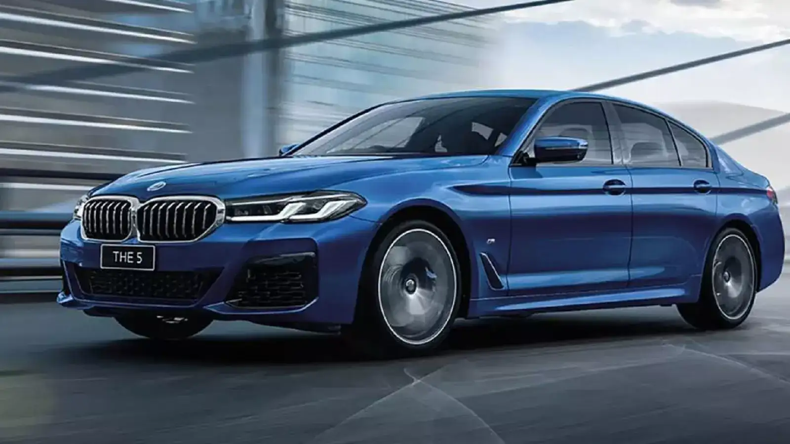 இனி சொகுசு கார் வாங்குறது கஷ்டம்.. BMW கார்களின் விலை அதிரடி உயர்வு! 