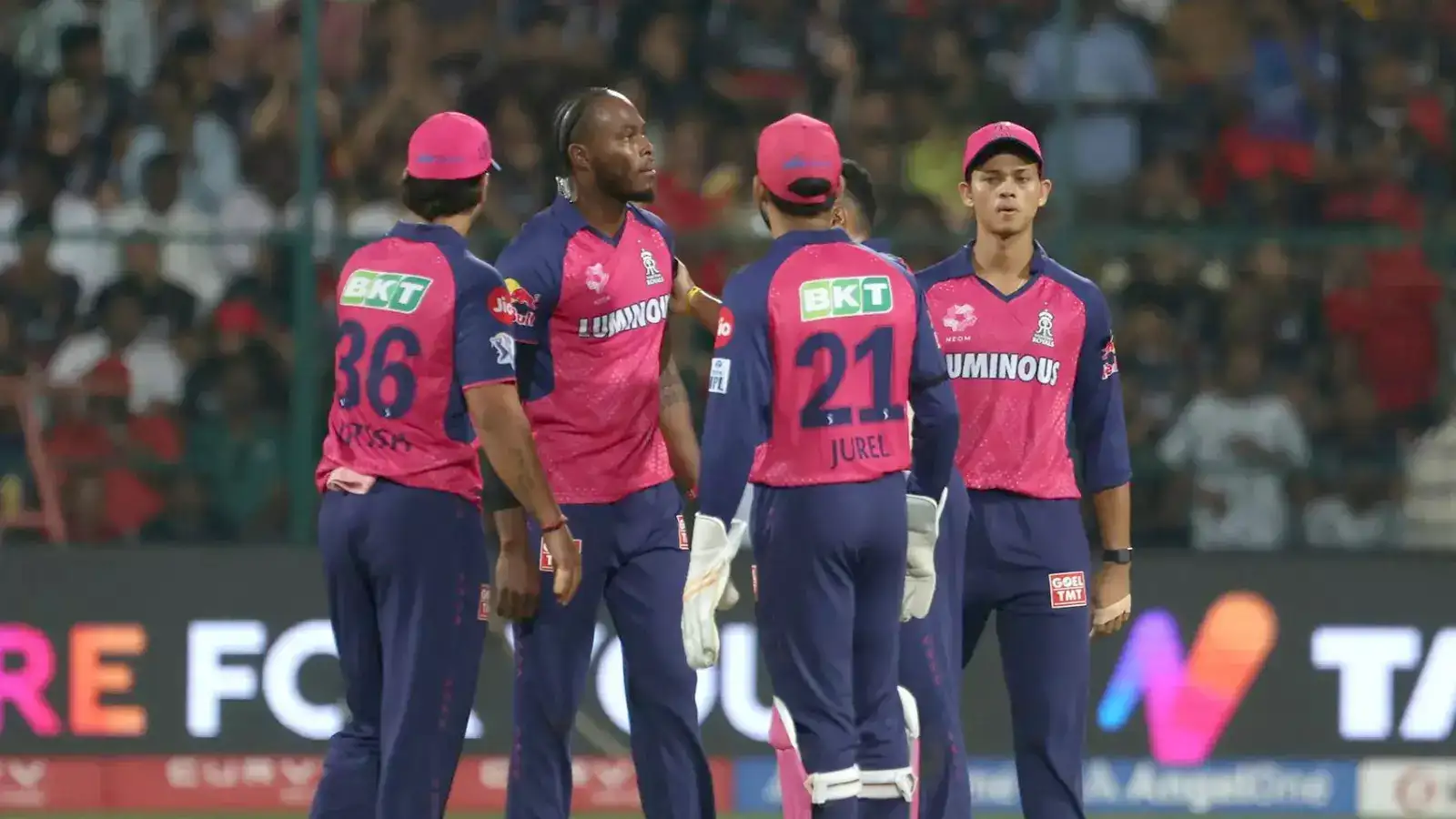 ആ നിർണായക മാറ്റം വന്നാൽ രാജസ്ഥാൻ റോയൽസ് ഡബിൾ സ്ട്രോങ്ങാകും; അടുത്ത കളിയിൽ അവസരം നൽകേണ്ടത് സ്റ്റാർ ബോളർക്ക്