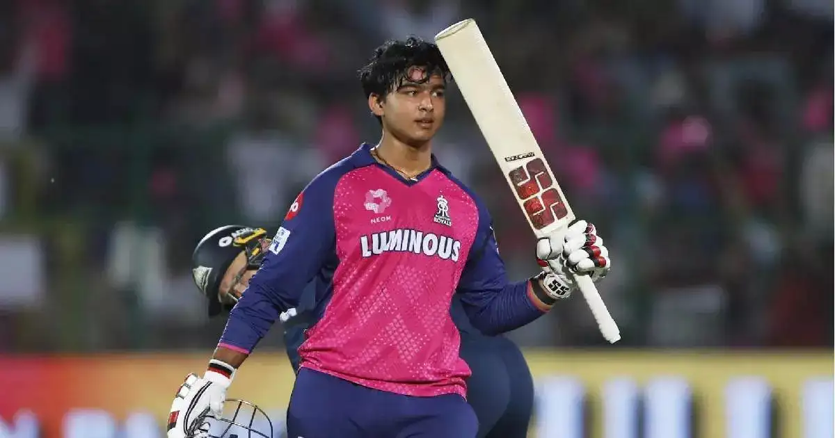 വല്ലാത്ത വൈഭവം... ഐപിഎല്ലില്‍ 35 പന്തില്‍ സെഞ്ചുറി കുറിച്ച് 14കാരന്‍ വൈഭവ് സൂര്യവംശി