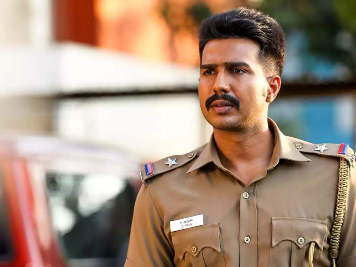 Police as heroes in Tamil cinema : r/kollywood