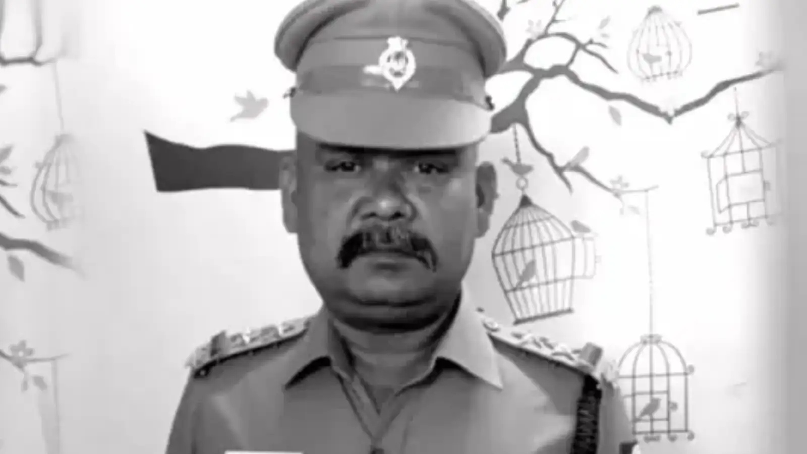 வீடியோ கேம் விளையாடிய போது ஏற்பட்ட தகராற .. எஸ்.ஐ. உயிரிழப்பு - 2 பேர் கைது ! 