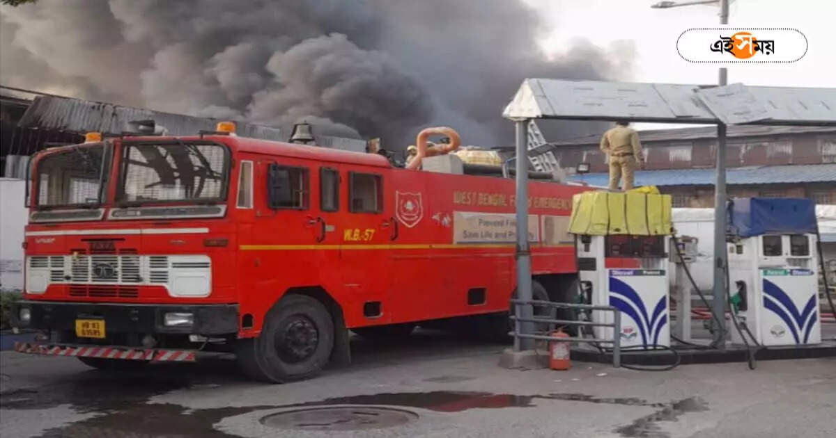 Howrah Fire Incident : হাওড়ার ফোরশোর রোডে ভয়াবহ অগ্নিকাণ্ড, পুড়ে ছাই ৭টি গুদাম – devastating fire in several godowns on foreshore road in howrah