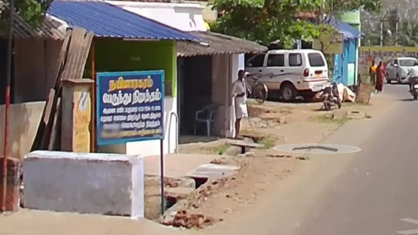 தென்காசி அருகே நயினாரகரத்தில் பேருந்து நிறுத்தம் அமைக்கப்படுமா? கலெக்டருக்கு பறந்த கோரிக்கை! 