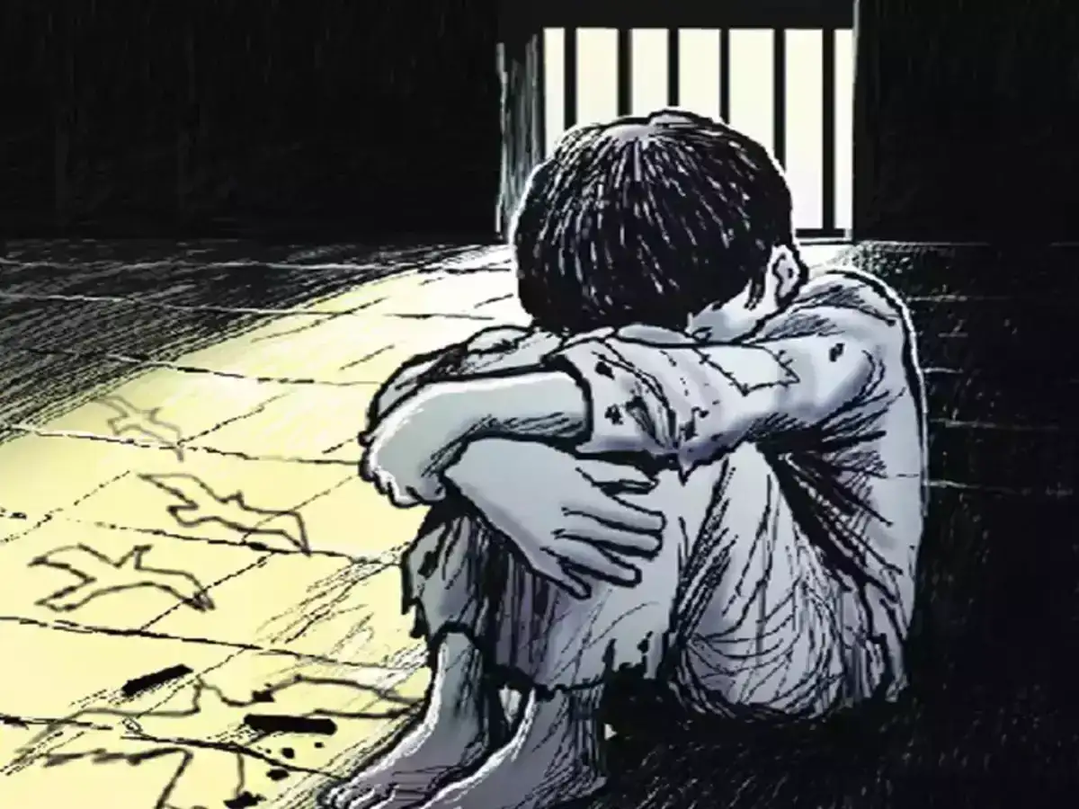 आई-वडिलांचं निधन, अनाथ लेकराचा छळ, बालगृहात सामूहिक अनैसर्गिक अत्याचार, नागपुरातील घटनेने संताप आई-वडिलांचं निधन, अनाथ लेकराचा छळ, बालगृहात सामूहिक अनैसर्गिक अत्याचार, नागपुरातील घटनेने संताप