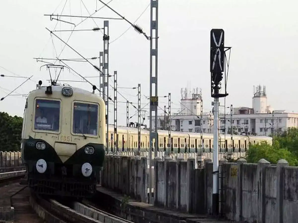 சென்னை பறக்கும் ரயில் சேவையில் அதிரடி மாற்றம்! தெற்கு ரயில்வேயுடன் கைகோர்க்கும் தமிழக அரசு! 