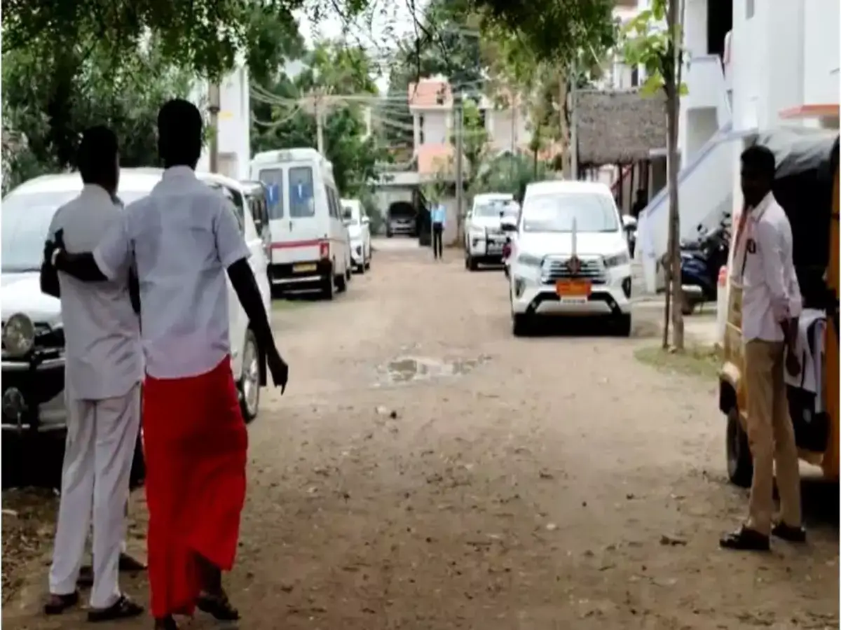 நெல்லை கவுன்சிலர்களுக்கு செம ஜாக்பாட்... ரகசிய இடத்தில் சிறப்பு கவனிப்பு! 